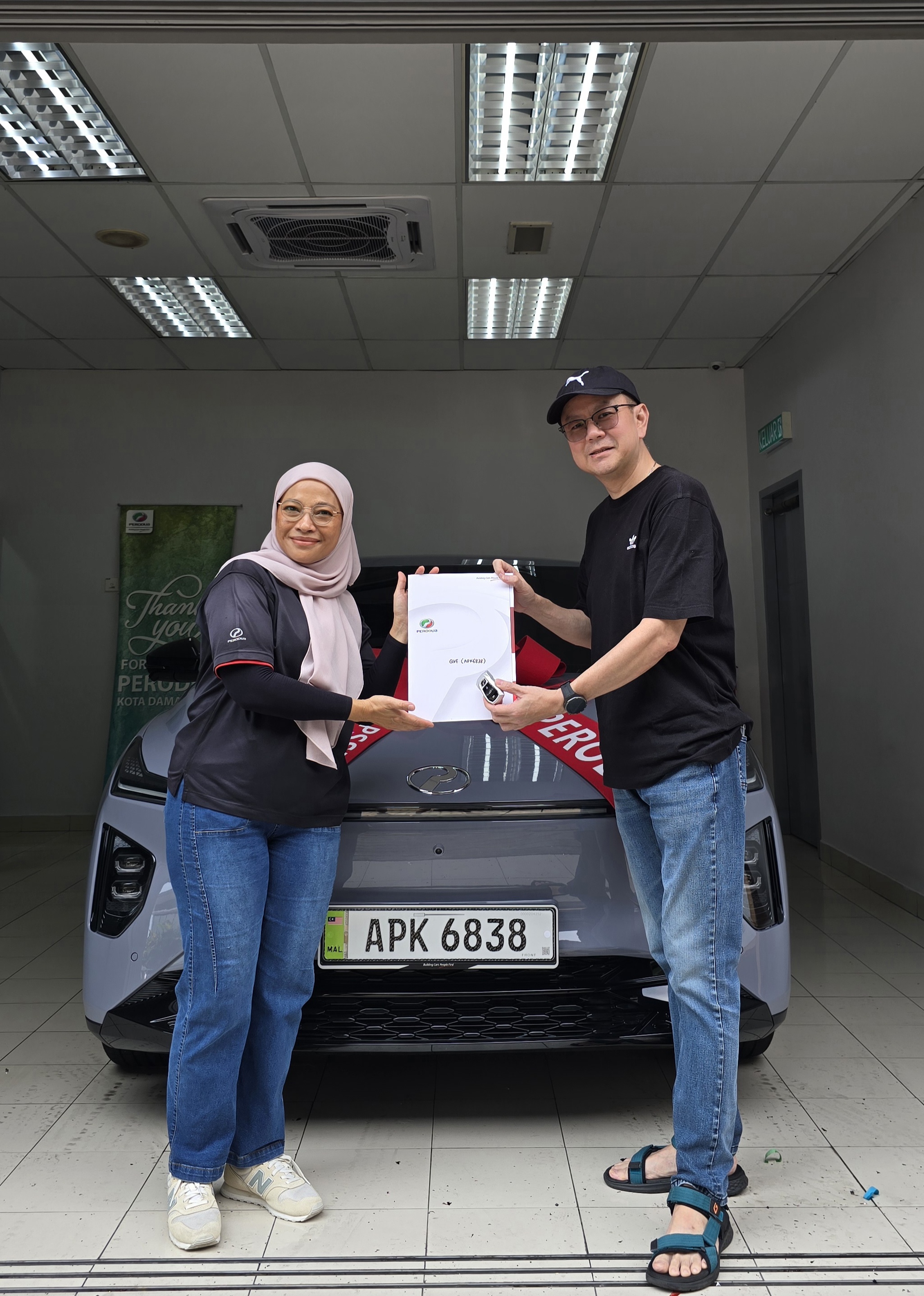 " I highly recommend getting in touch with Mazlina. Thank you, mazlina for the fantastic service and a smooth car-buying journey! " - Chris Lee, Ara Damansara
